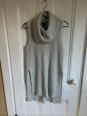 Express Sleeveless Cowl Neck Sweater Tunic - Light Gray